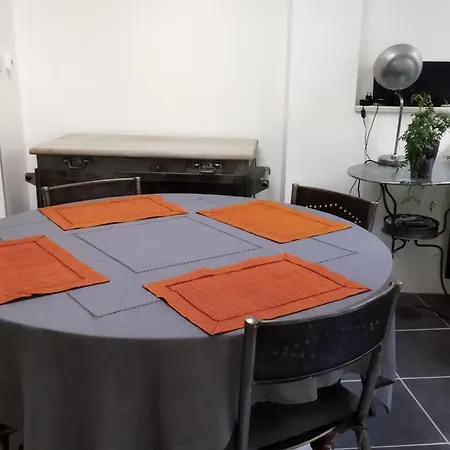 Les Remparts D'alienor Пуатьє