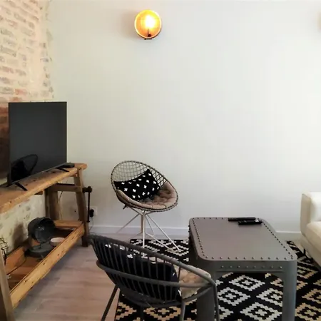 Les Remparts D'alienor Apartamento