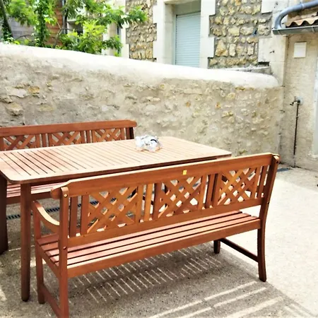 Les Remparts D'alienor * Poitiers