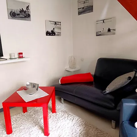 Les Remparts D'alienor Пуатьє