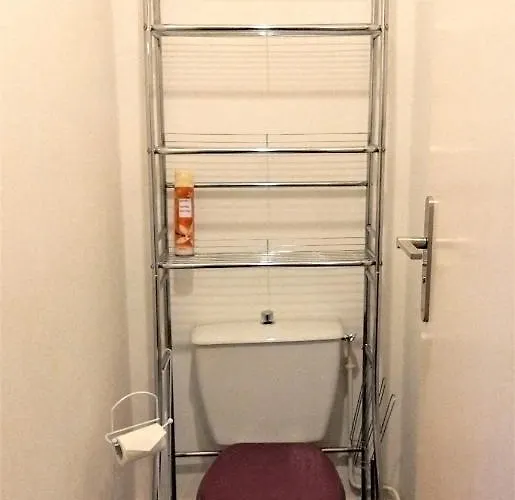 Les Remparts D'alienor 公寓 *