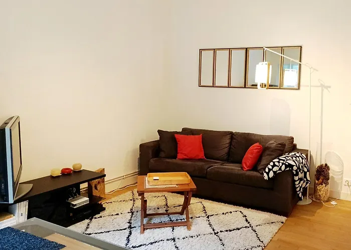 Les Remparts D'alienor Apartment