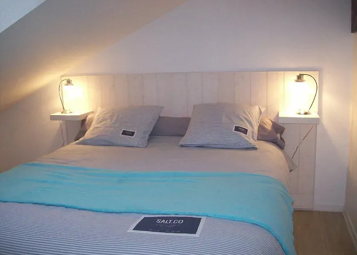 Les Remparts D'alienor 公寓 *